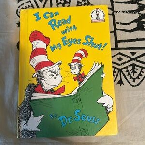 1978 DR SEUSS HARDCOVER “I CAN READ WITH MY EYES SHUT”